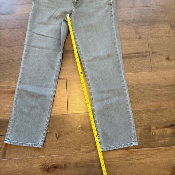 Abercrombie Women's The Ankle Straight Ultra High Rise Jean size 26/2S NWT - Picture 5 of 8
